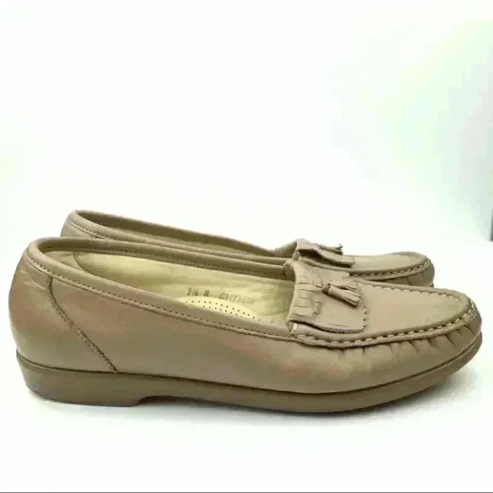 Sas Womens flat 9.5 N leather orthopedic loafers